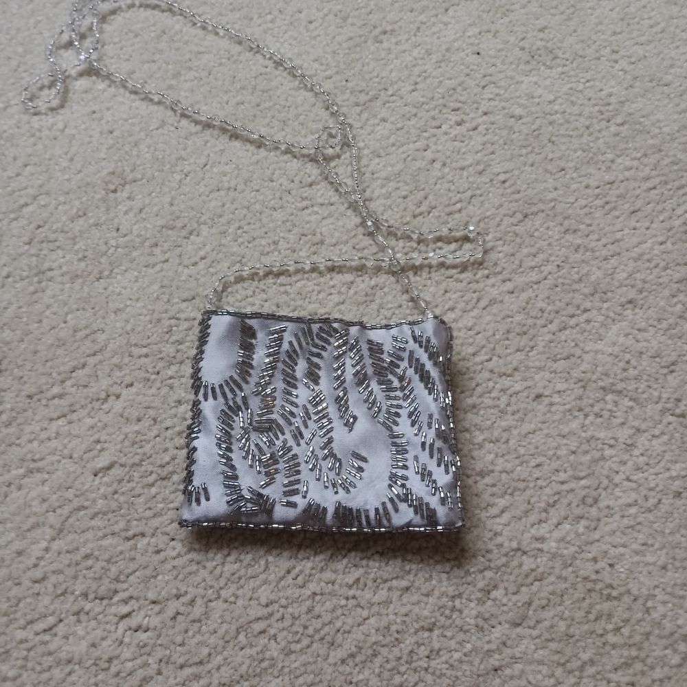 Pretty Small Silver Beaded Purse.  Vintage 2003.  Never Used.